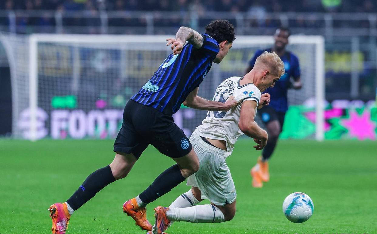 BOB体育官方包含国际米兰国际比赛日豪取连胜，志在社区盾名次提升，气氛紧张，年轻球员得到机会的词条